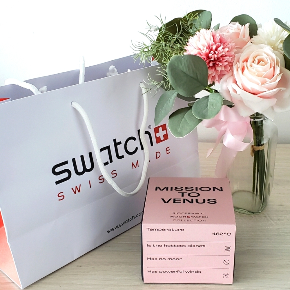 Swatch Moonswatch Venus